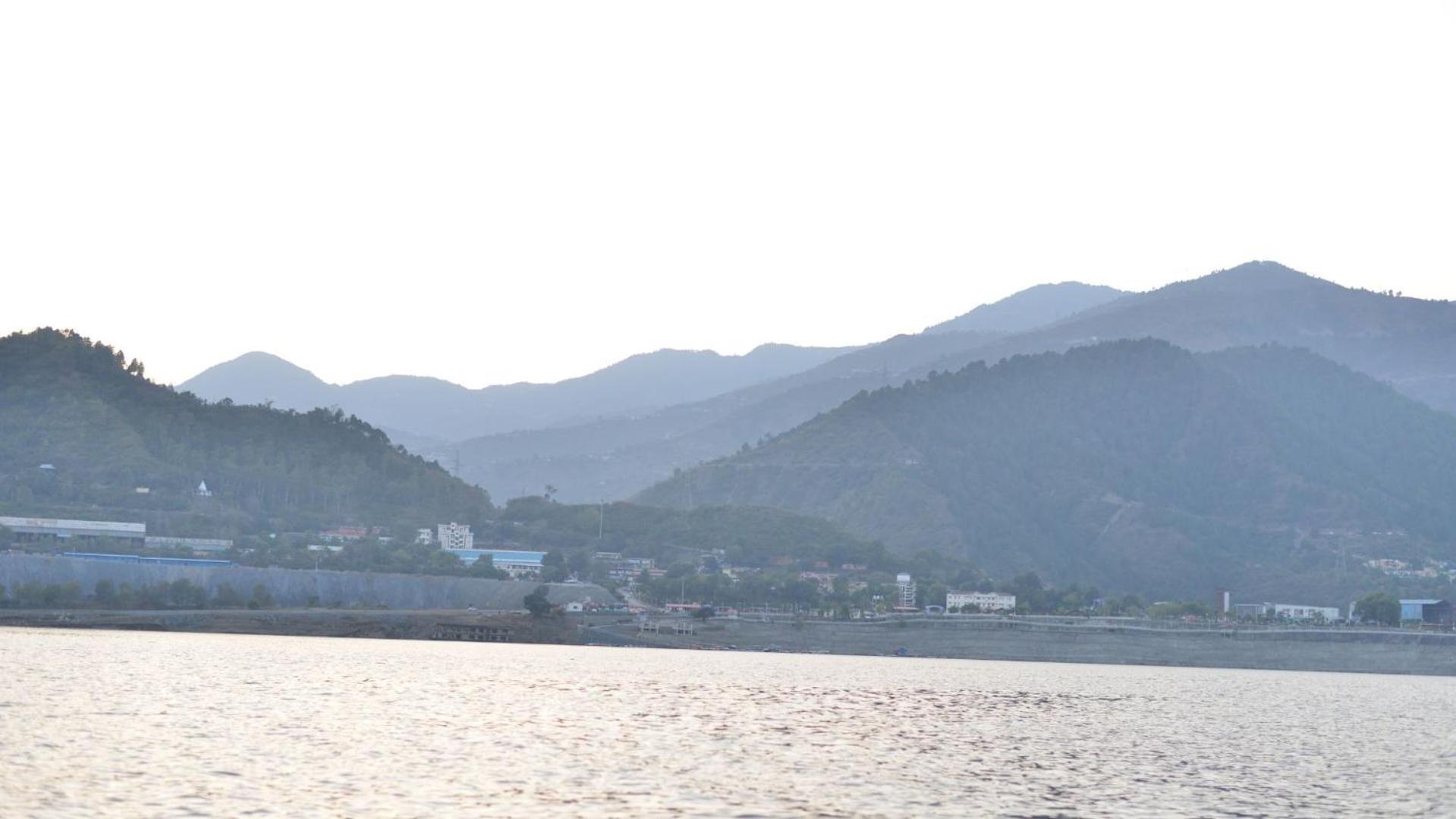 Haut Monde King'S Paradise Resort คานาตัล ภายนอก รูปภาพ
